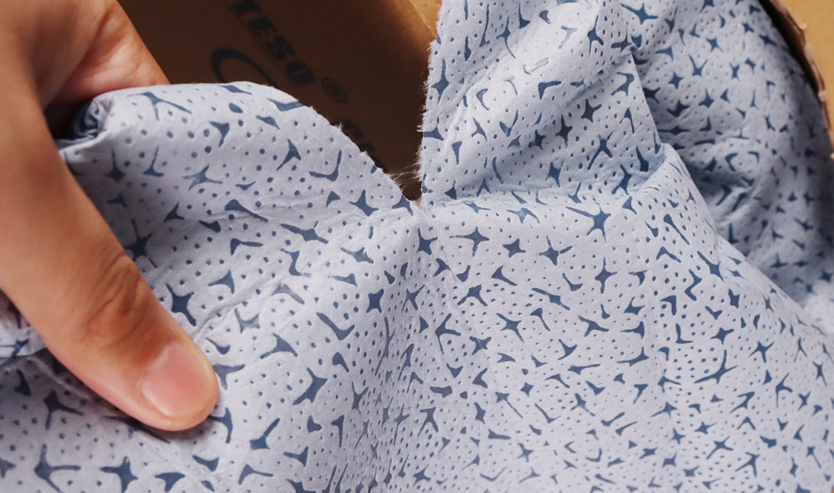 鸡爪纹工业擦拭纸实操指南：从工艺到场景的全面落地